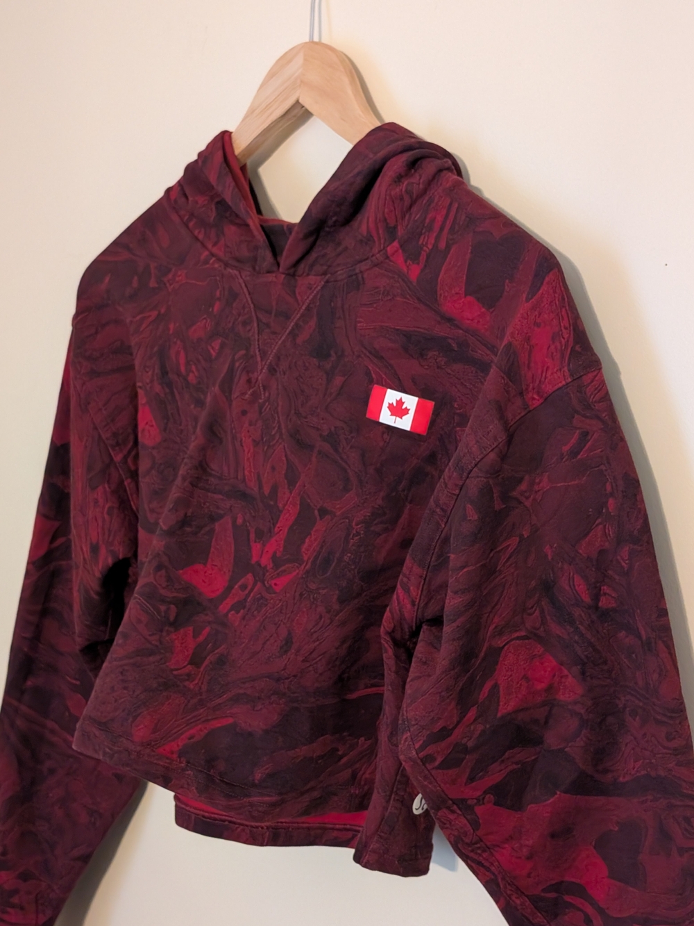 Lululemon Olympic Team Canada All Yours Cropped Hoodie Womens Red Marble Swirl
